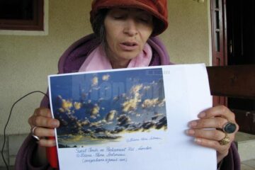 Diana este membră a Royal Photographic Society din Marea Britanie și a primit de-a lungul timpului numeroase premii și diplome