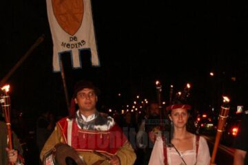 Parada cu făclii, pe străzile Sucevei