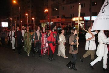 Parada cu făclii a Festivalului de Artă Medievală „Ștefan cel Mare”