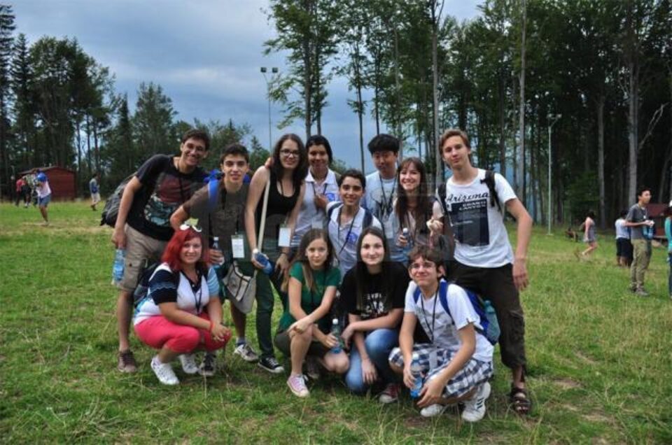 Pentru cei mai mulți dintre voluntari, orele de muncă au alternat cu bucuria de a se simți parte a acestui eveniment