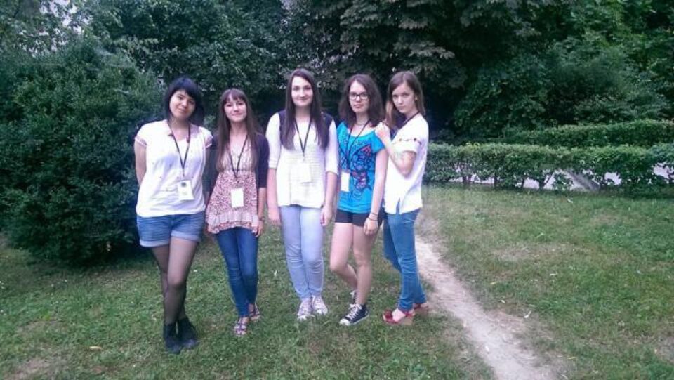 Pentru cei mai mulți dintre voluntari, orele de muncă au alternat cu bucuria de a se simți parte a acestui eveniment