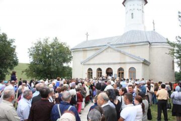Sute de armeni din întreaga țară și din străinătate au venit la Mănăstirea Hagigadar