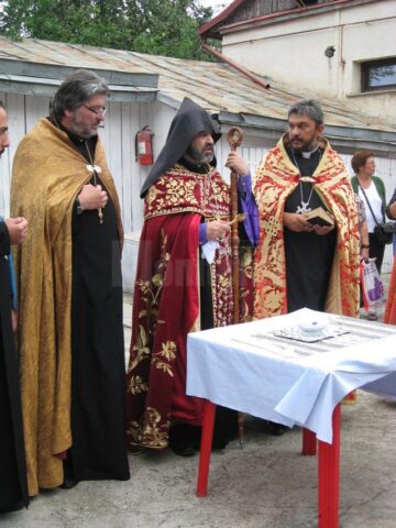 Expoziție dedicată împlinirii a 190 de ani de la întemeierea Școlii Armenești din curtea Bisericii Sf. Cruce
