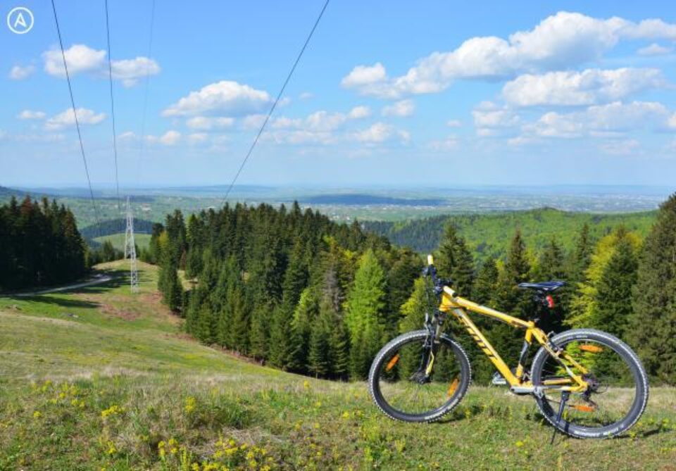 Traseu bicicletă: Hanul Ilișești – Cacica – Mănăstirea Humorului – Gura Humorului – Păltinoasa – Hanul Ilișești