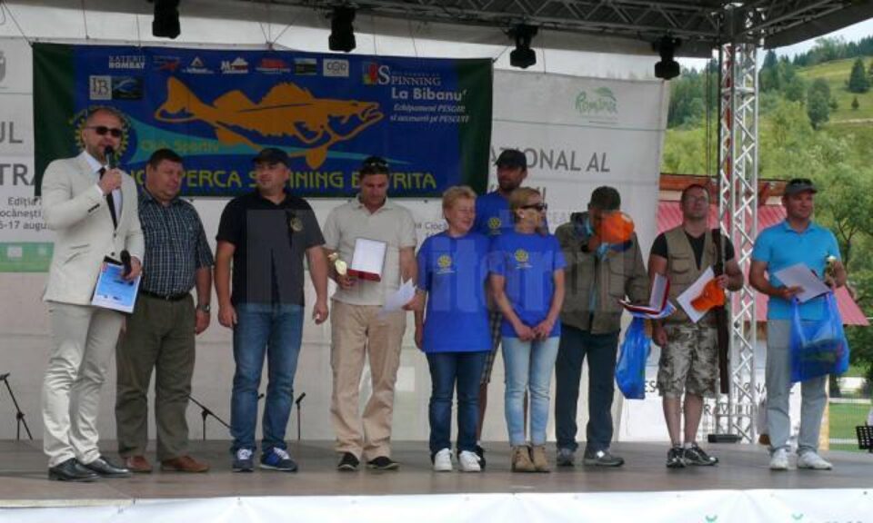 Concursul de pescuit la păstrăv