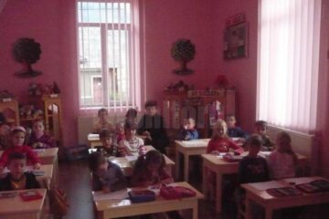 Ministrul Educației: „Învățământul trebuie să fie obligatoriu de la vârsta de 3 ani”