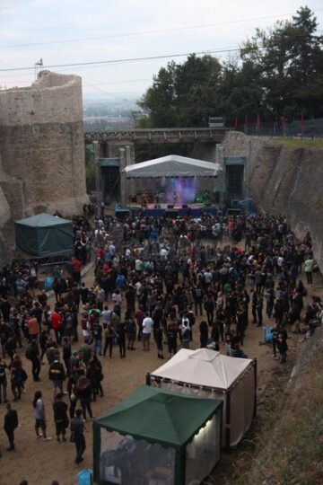 Festivalului „Bucovina Rock Castle” a debutat ieri sub zidurile Cetății de Scaun a Sucevei