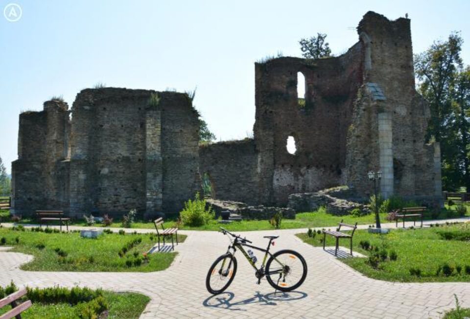 Traseu bicicletă: Cornu Luncii – Baia – Bogata – Sasca Mare – Cornu Luncii