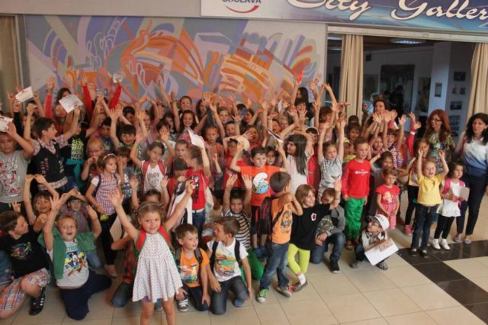 Cursanții au avut parte de întreceri sportive, ateliere de creație, de gătit, de grafică, dans, limba engleză, lectură, jocuri cercetășești, excursii