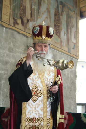 ÎPS Pimen împlinește astăzi 85 de ani. O viață închinată Bisericii