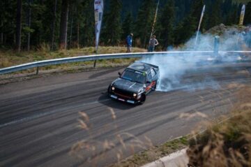 Masivul Rarău a găzduit unul dintre cele mai interesante turnee de drift din țara noastră Foto: Bogdan CURIC