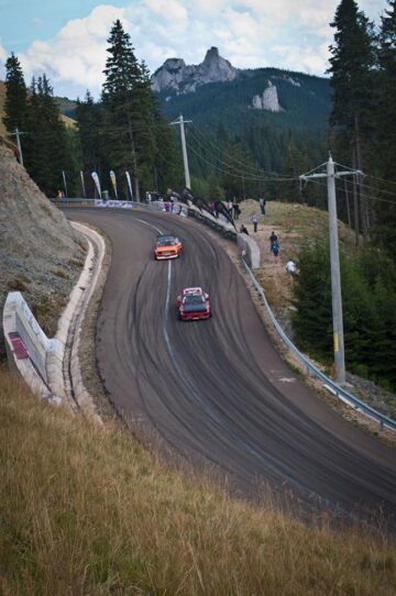 Masivul Rarău a găzduit unul dintre cele mai interesante turnee de drift din țara noastră Foto: Bogdan CURIC