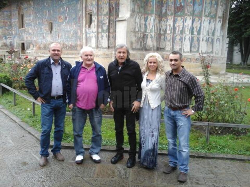 Ilie Năstase s-a bucurat de tradiționala ospitalitate bucovineană pe toată durata șederii sale la Suceava Ilie Năstase s-a bucurat de tradiționala ospitalitate bucovineană pe toată durata șederii sale la Suceava