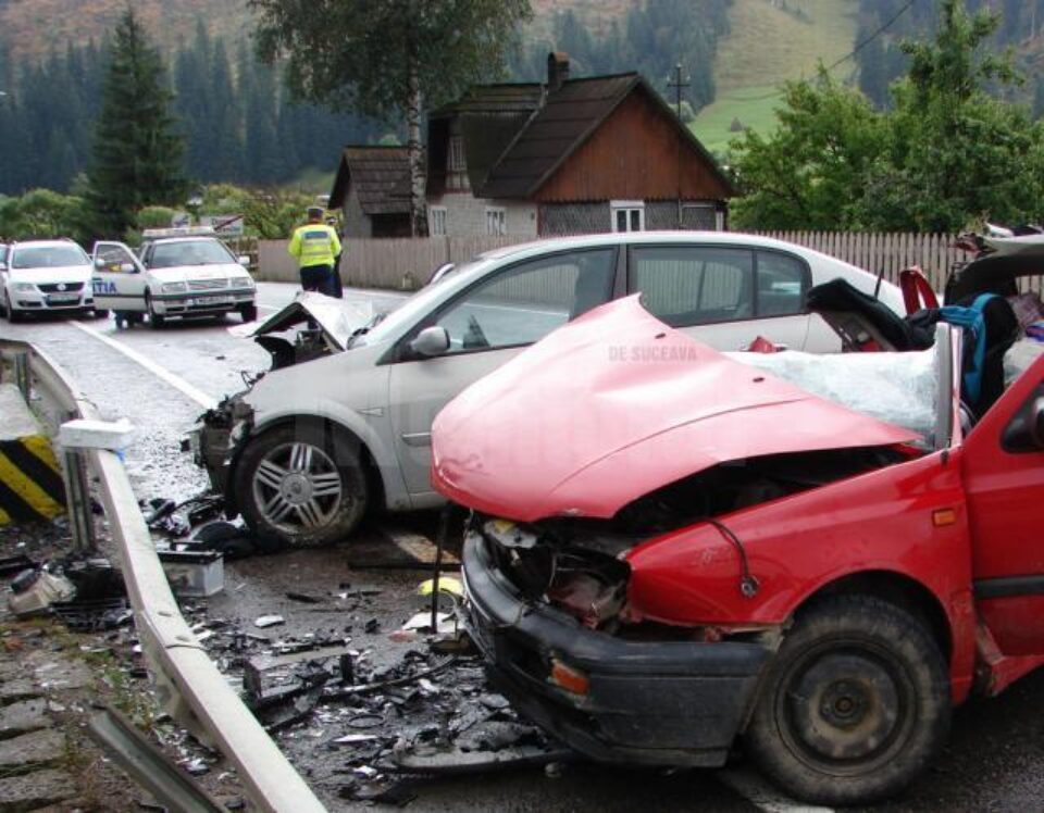 Cel mai grav dintre accidentele de duminică s-a petrecut pe DN 17, pe raza comunei Dorna Candrenilor