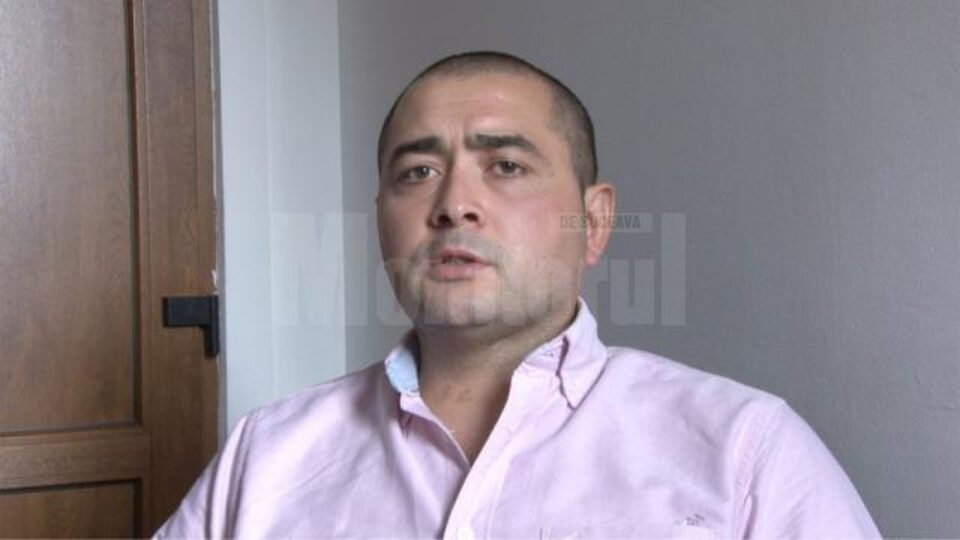 Adrian Scripcariu, cercetat pentru tentativă de omor, dar care susține că a fost în autoapărare, a fost lăsat în libertate sub control judiciar