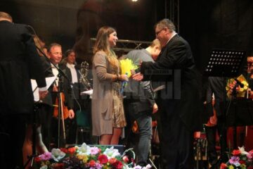 Câteva mii de suceveni au venit pe esplanada Palatului Administrativ pentru a asista la un concert de excepție