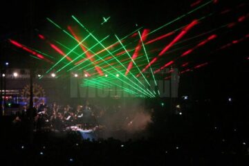 Câteva mii de suceveni au venit pe esplanada Palatului Administrativ pentru a asista la un concert de excepție