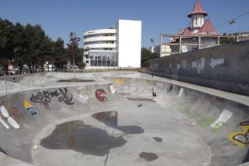 Investiția de 600.000 de lei în crearea unui loc de divertisment pentru tineri, pusă în pericol de neseriozitatea unora