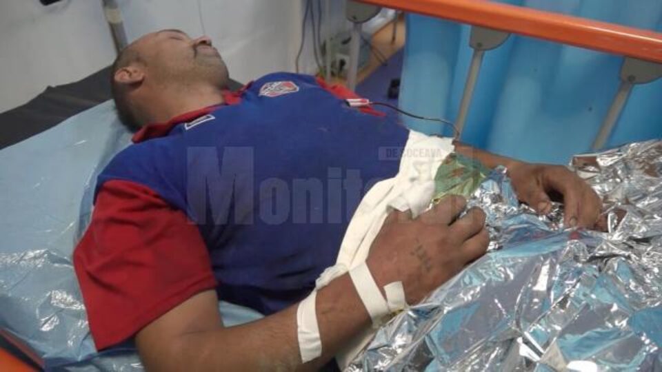 Florin Prodan, aflat sub influența alcoolului, s-a certat cu membrii familiei sale, iar la un moment dat s-a stropit cu benzină și s-a autoincendiat cu o brichetă Florin Prodan, aflat sub influența alcoolului, s-a certat cu membrii familiei sale, iar la un moment dat s-a stropit cu benzină și s-a autoincendiat cu o brichetă