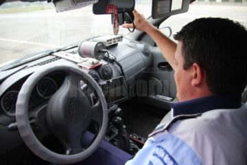 În acest weekend pe șoselele din județ vor acționa zilnic 12 autospeciale cu aparate radar