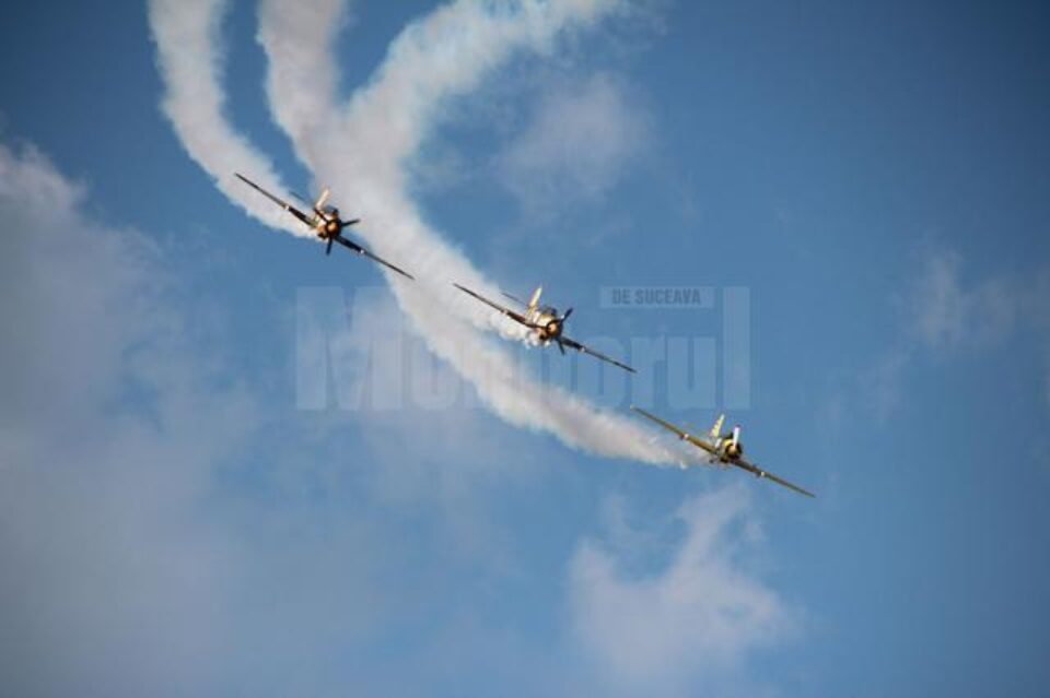 Astăzi și mâine, sucevenii sunt așteptați la a treia ediție a evenimentului „Suceava Airshow” Astăzi și mâine, sucevenii sunt așteptați la a treia ediție a evenimentului „Suceava Airshow”