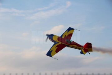 Show aviatic incendiar, la Suceava