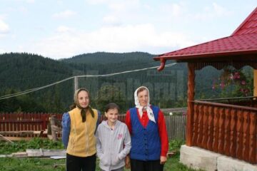Iuliana, Filofteia și Rodica Cocercan