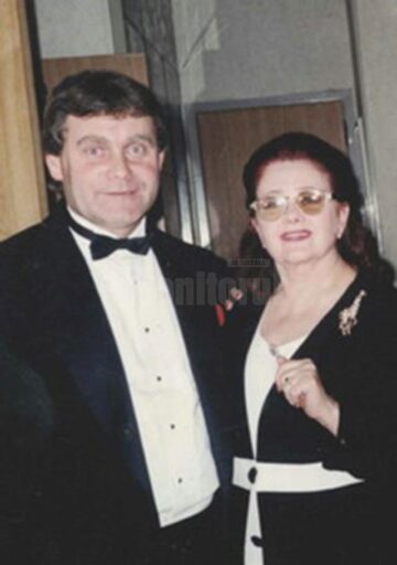 Alături de Stela Popescu