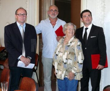Viceprimarul Gheorghe Aldea, regizorul Gheorghe Balint, actrița Draga Olteanu Matei și tenorul Teodor Ilincăi