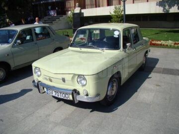 Cele trei mașini ale sucevenilor care au participat la raliul retro de la Chișinău