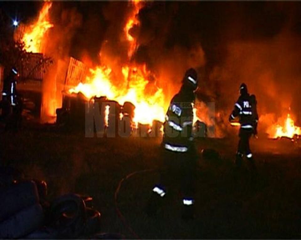 Incendiu apocaliptic la un depozit de anvelope din Rădăuți