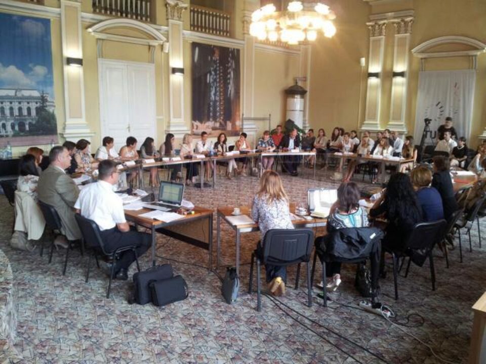 Profesori și studenți ai USV s-au implicat activ, pe parcursul verii, în elaborarea unei propuneri legislative privind reglementarea profesiilor de Dietetician și Nutriționist