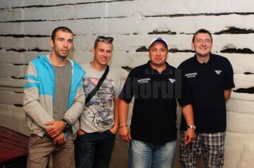 Sucevenii Dănuț Crainiciuc și Andrei Iacob, în dreapta imaginii