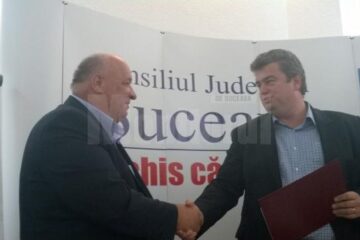 Cătălin Nechifor a semnat vineri două contracte pentru investiții noi la Aeroportul „Ștefan cel Mare” din Salcea
