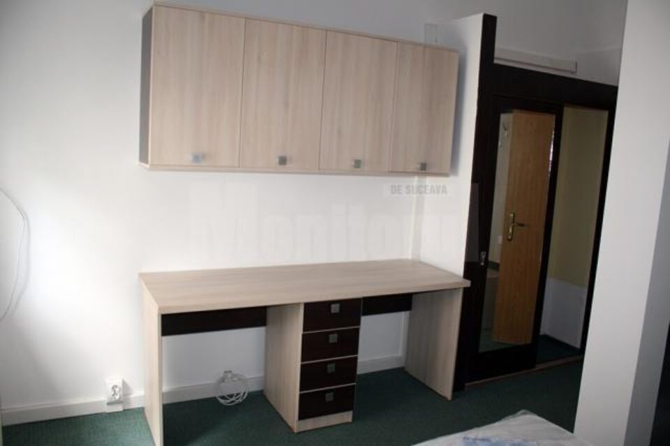 Universitatea a investit circa 100.000 de lei pentru mobilier nou