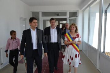 Titus Corlățean a inaugurat o grădiniță nouă în comuna Voitinel