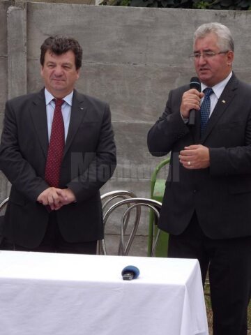Primarul Ion Lungu a participat la deschiderea de an școlar la 11 unități de învățământ din toate cartierele Sucevei