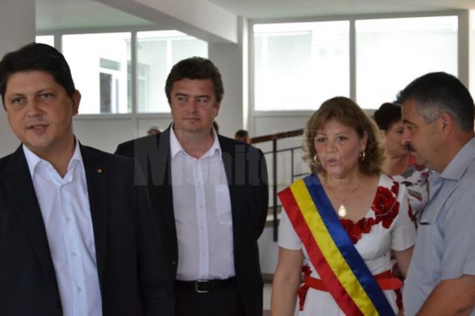 Ministrul de externe, Titus Corlățean, a inaugurat o grădiniță nouă în comuna Voitinel