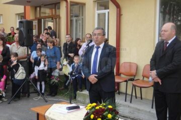 Prefectul Sinescu a participat la deschiderea noului an școlar în Rădăuți