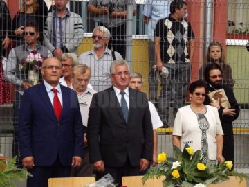 Primarul Ion Lungu a participat la deschiderea de an școlar la 11 unități de învățământ din toate cartierele Sucevei