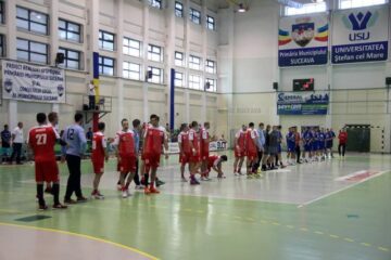 Handbaliștii suceveni au pierdut meciul de acasă cu Dinamo pentru că ambulanța n-a ajuns la sală