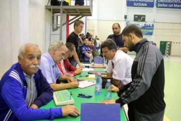 Handbaliștii suceveni au pierdut meciul de acasă cu Dinamo pentru că ambulanța n-a ajuns la sală