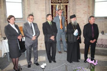 Plachetă de bronz, dezvelită ieri la Mănăstirea Dragomirna