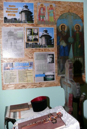 Biblioteca sătească „Mihai Leonte” și Muzeul Sătesc, inaugurate ieri în satul Petia