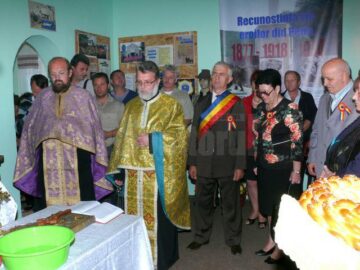 Biblioteca sătească „Mihai Leonte” și Muzeul Sătesc, inaugurate ieri în satul Petia