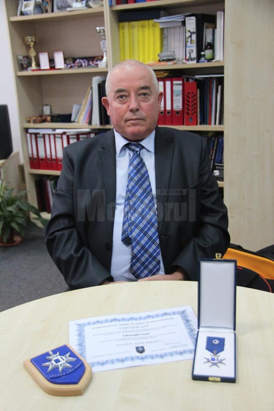 Prof. univ. dr. ing. Gheorghe Gutt a fost distins cu ordinul internațional de merit în grad de cavaler al Federației Internaționale a Inventatorilor, Prof. univ. dr. ing. Gheorghe Gutt a fost distins cu ordinul internațional de merit în grad de cavaler al Federației Internaționale a Inventatorilor,