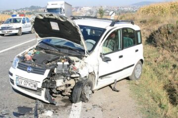 Accident în lanț, în care au fost implicate trei mașini