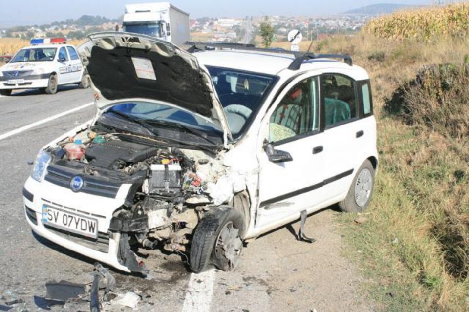 Accident în lanț, în care au fost implicate trei mașini