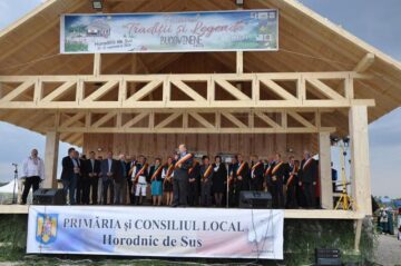 Festivalul „Tradiții și legende bucovinene” a transformat Horodnicul de Sus în capitala Moldovei
