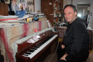 Lian Cubleșan, artistul sucevean care înfruntă leucemia prin muzică